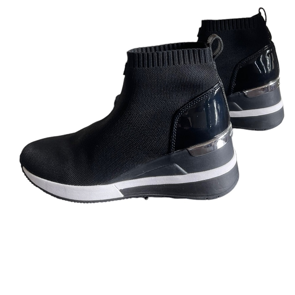 Michael Kors Skyler sock booty sneakers. Size 8 1/2.GUC - Picture 9 of 12